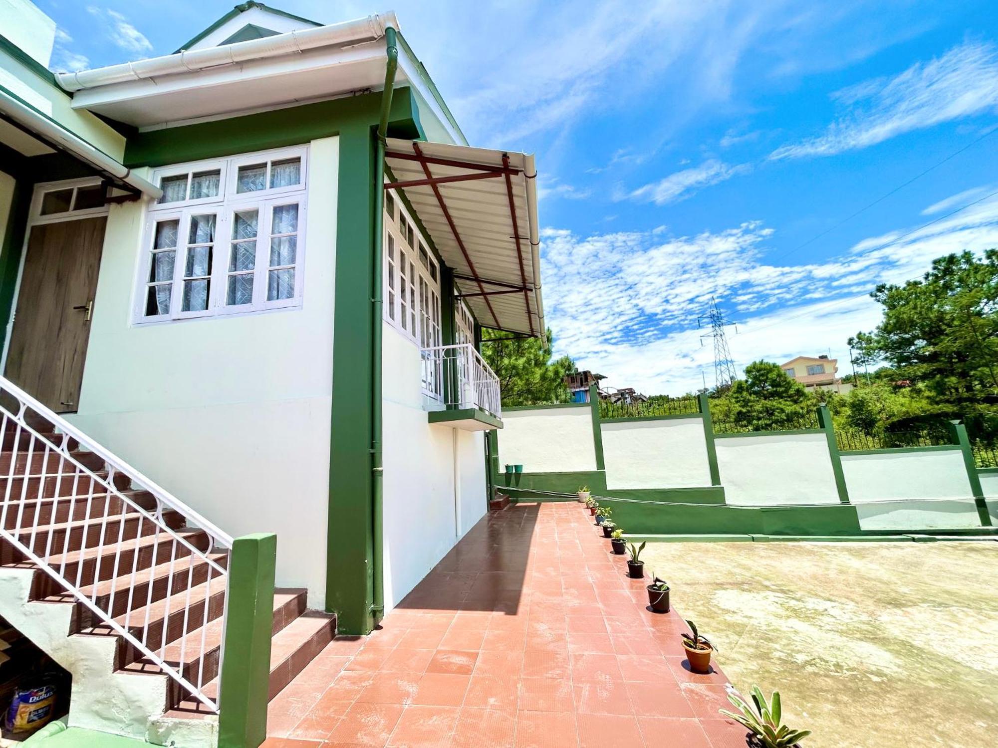 Yepplo Holiday Home - Complimentary Breakfast - 24 Hrs Caretaker & Power Backup Shillong Eksteriør bilde