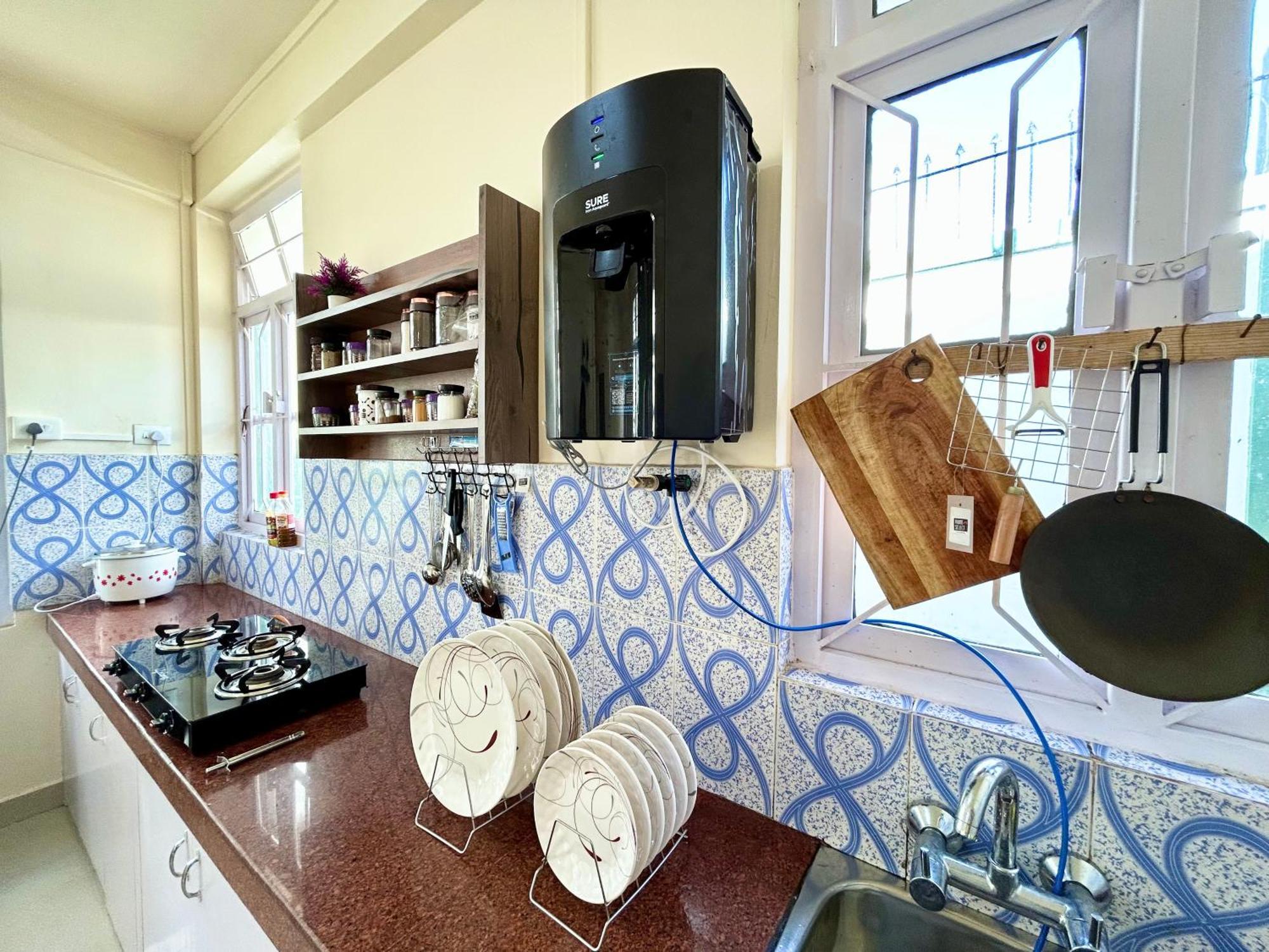 Yepplo Holiday Home - Complimentary Breakfast - 24 Hrs Caretaker & Power Backup Shillong Eksteriør bilde