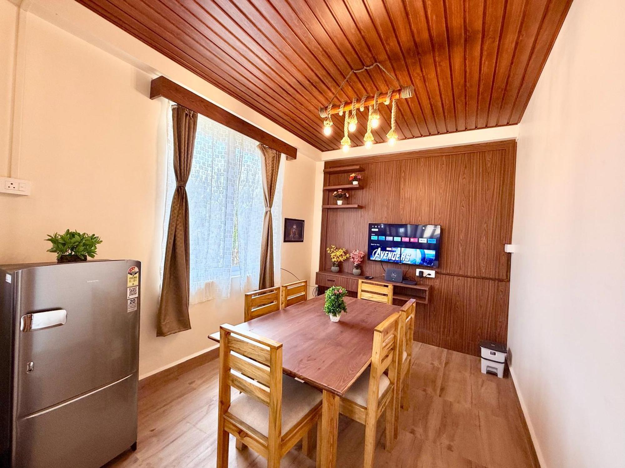 Yepplo Holiday Home - Complimentary Breakfast - 24 Hrs Caretaker & Power Backup Shillong Eksteriør bilde