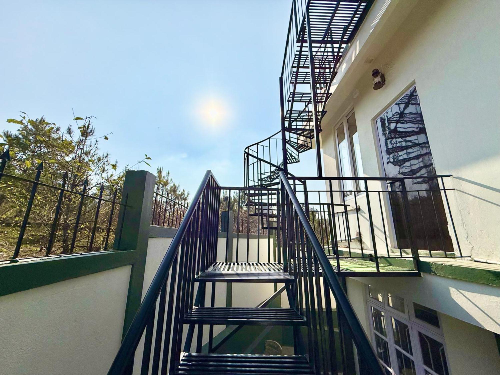 Yepplo Holiday Home - Complimentary Breakfast - 24 Hrs Caretaker & Power Backup Shillong Eksteriør bilde