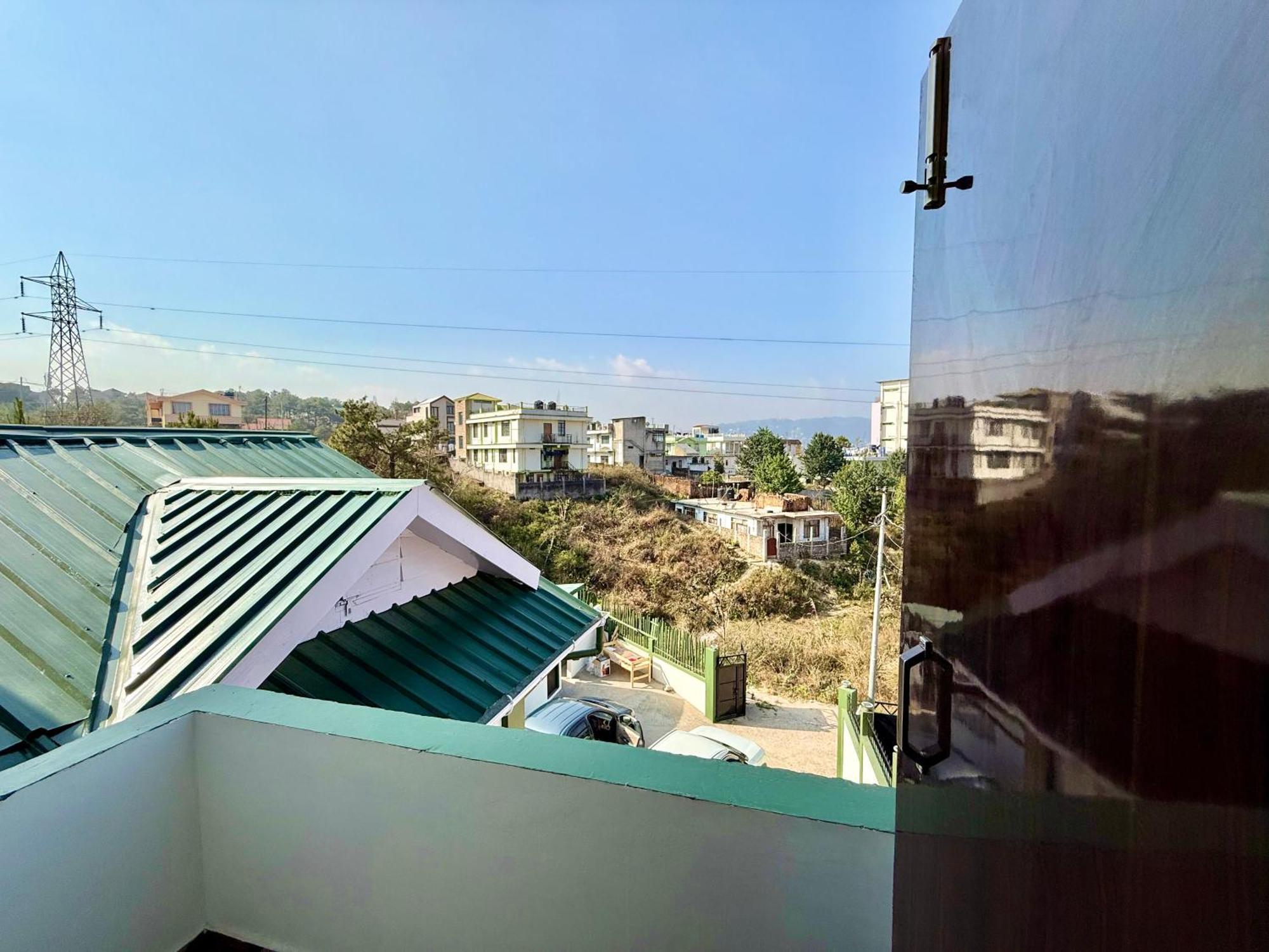 Yepplo Holiday Home - Complimentary Breakfast - 24 Hrs Caretaker & Power Backup Shillong Eksteriør bilde