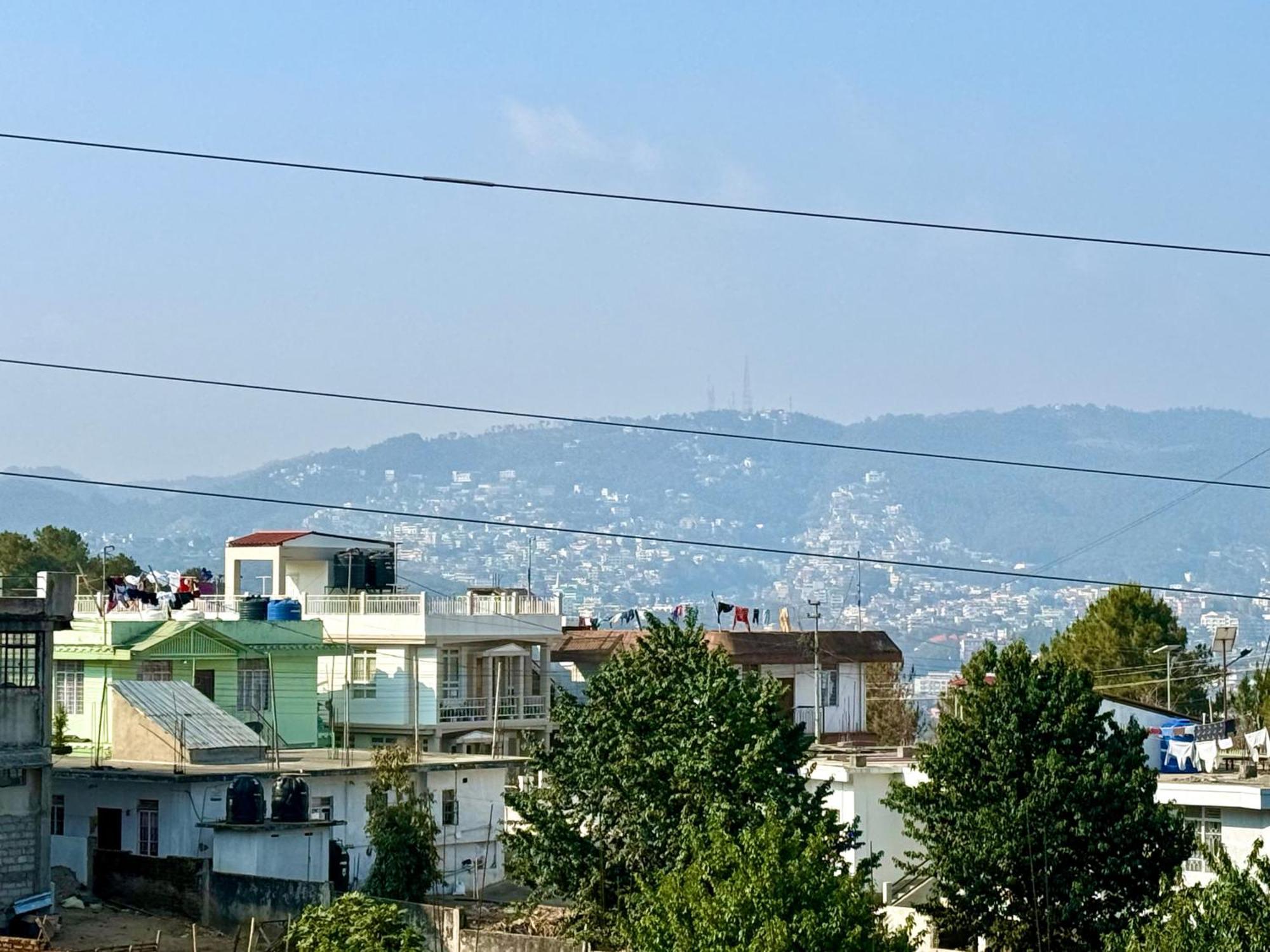 Yepplo Holiday Home - Complimentary Breakfast - 24 Hrs Caretaker & Power Backup Shillong Eksteriør bilde